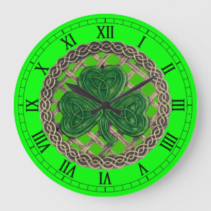 Green Shamrock & Celtic Knots Roman Numeral Clock