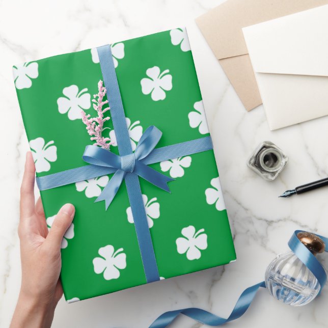 Green Shamrock Pattern St Patrick's Day Clover Wra Wrapping Paper (Gifting)
