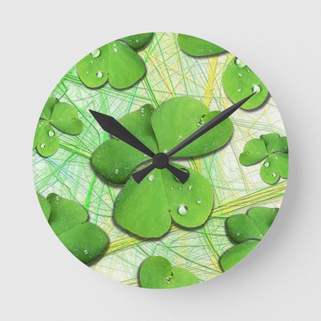 Green Shamrock St Patrick's iPhone 5 Case-Mate Round Clock (Front)