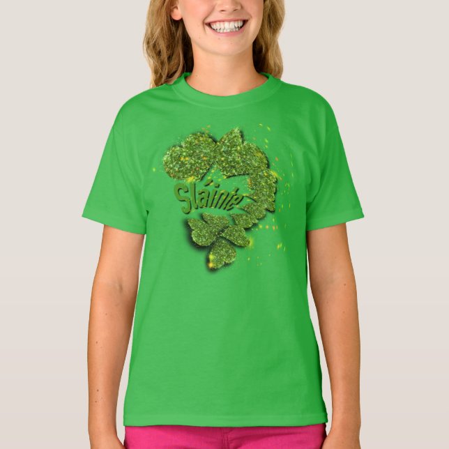 Green Shamrocks | hearts Shainte T-Shirt (Front)
