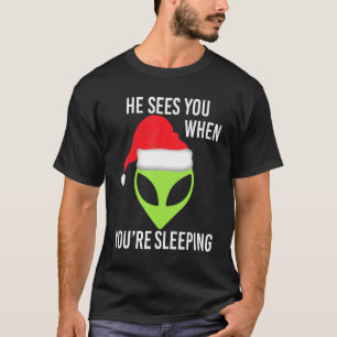Green Space Alien Head Christmas Santa Hat Ufo Mar T-Shirt