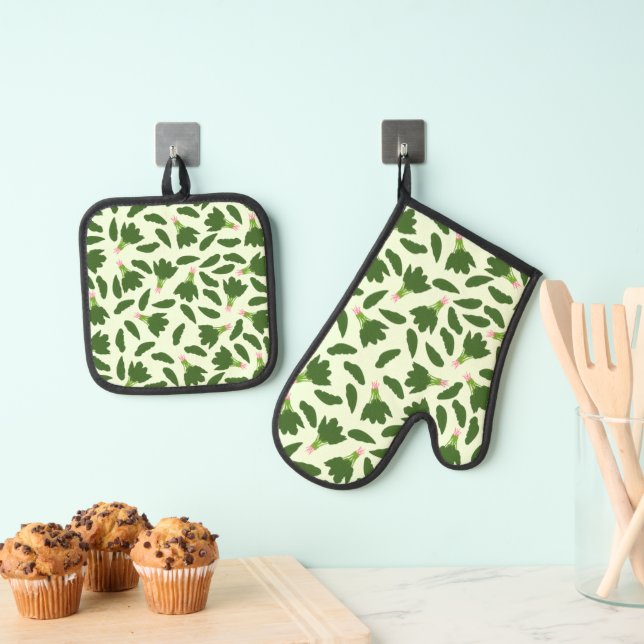 Green Spinach Leaves Pattern Oven Mitt & Pot Holder Set (Insitu(Hanging))