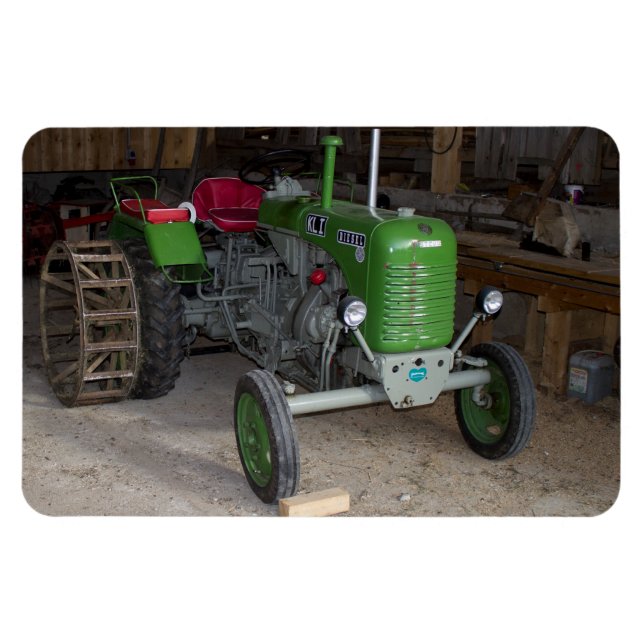 Green Steyr Tractor KL I Magnet (Horizontal)
