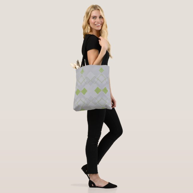 green Tote shopping bag (On Model)