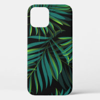Green tropical palm leaves. Seamless pattern graph