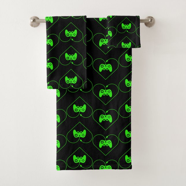 Green Video Game Controller Heart Pattern Bath Towel Set (Insitu)