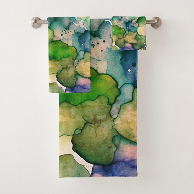 Green Watercolor Fusion  Bath Towel Set (Insitu)