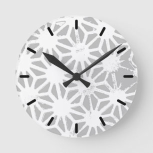 Grey and white geometric pattern round clock