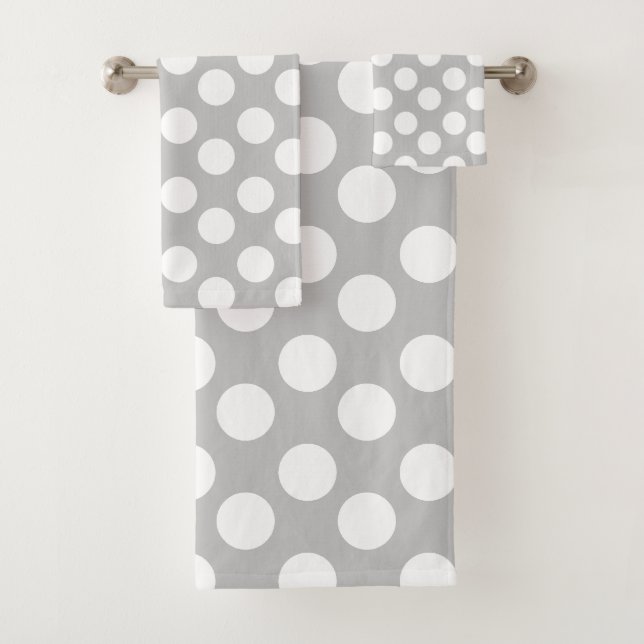 Grey and White Polka Dot Bath Towel Set (Insitu)