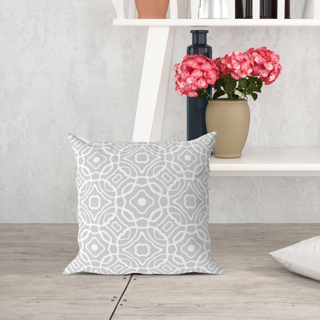 Grey and White Quatrefoil Pattern Cushion (Creator Uploaded)
