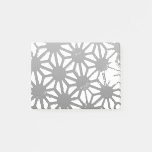 Grey geometric pattern post-it notes