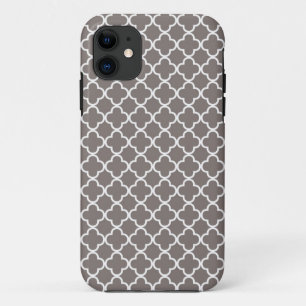 Grey Quatrefoil Pattern iPhone 11 Case