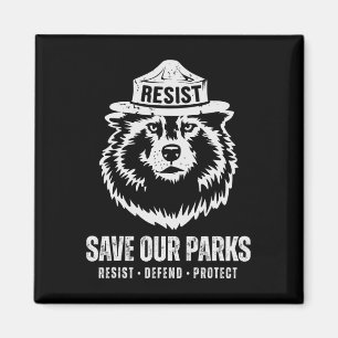 Grey Wolf Bear Resist Protect National Park Women Magnet