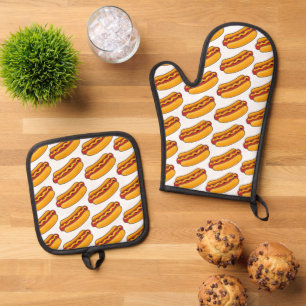 Grilled Hot Dog Pattern Oven Mitt & Pot Holder Set