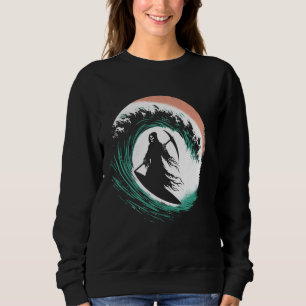 Grim Reaper Surfing - Spooky Halloween Costume Sur Sweatshirt