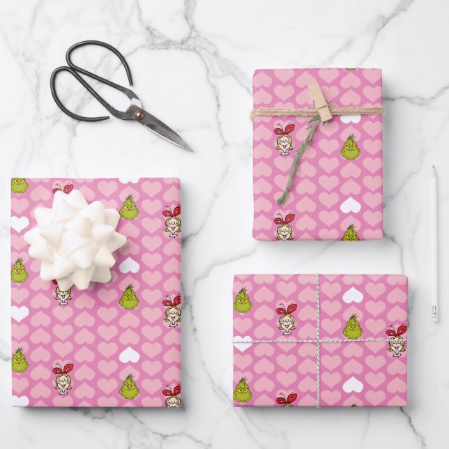 Grinch & Cindy-Lou Pink Heart Pattern Wrapping Paper Sheet (Front)