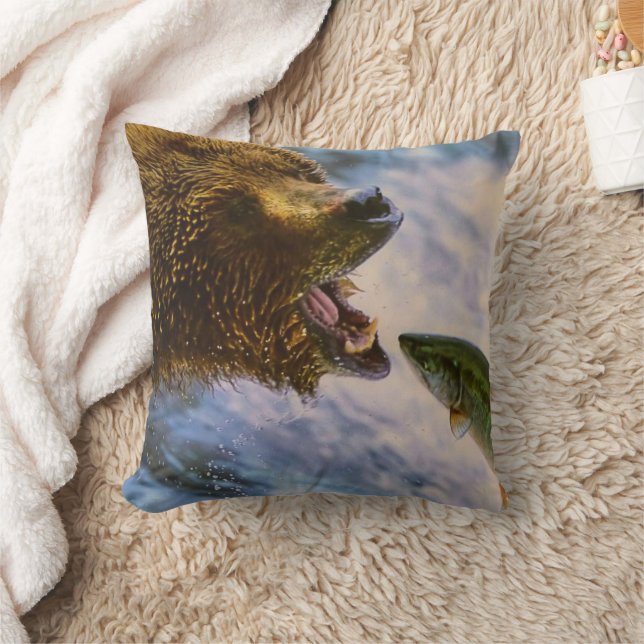 Grizzly Bear Catching Steelhead Salmon pillow (Blanket)