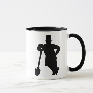 Grobar sa Lopatom  Mug