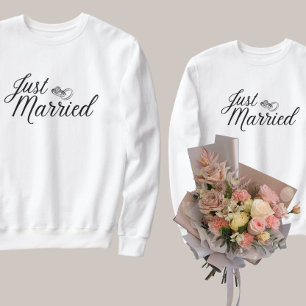 Groom’s Just Married Couples Honeymoon Outfit Sweatshirt