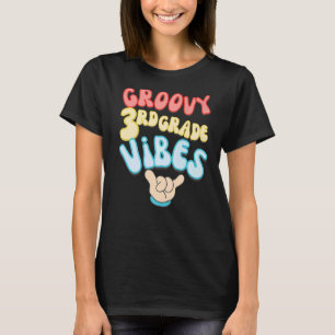 Groovy 3rd Grade Vibes Retro School T-Shirt