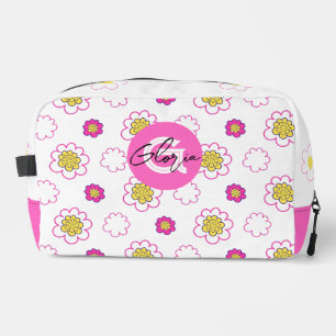 Groovy daisies. dopp kit
