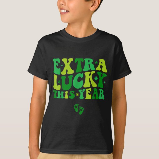 Groovy Extra Lucky This Year Irish Pregnancy St Pa T-Shirt (Front)