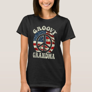 Groovy Grandma 70s Aesthetic USA Flag Retro Grandm T-Shirt