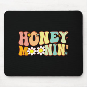 Groovy Honeymoonin Bride Bridal Shower To Honeymoo Mouse Pad