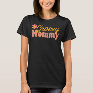 Groovy Mama 60s Aesthetic Nostalgia 1970's Retro M T-Shirt