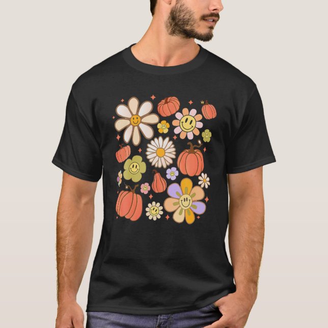 Groovy Pumpkin Daisy Flower Smile Face Fall Thanks T-Shirt (Front)