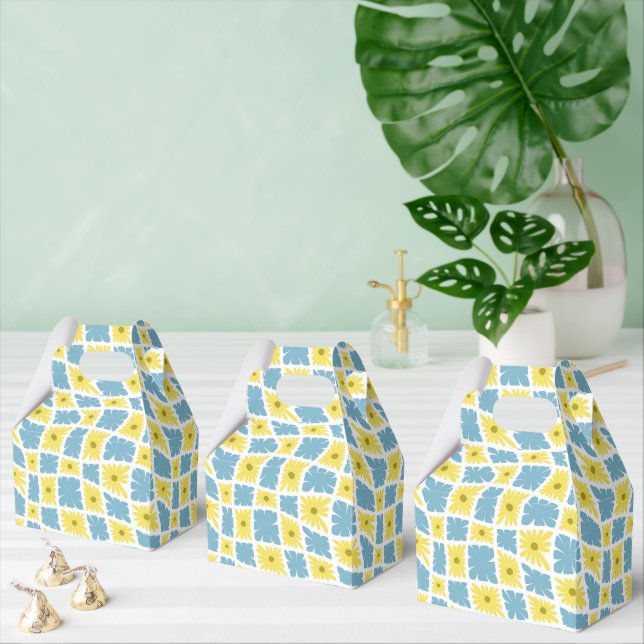 Groovy Wavy Trippy 60s Flower Checks Yellow Blue Favour Box (Multiple)