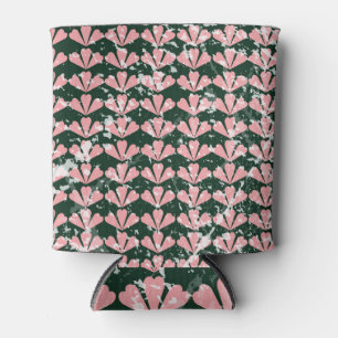 Grunge hearts and flowers pattern. can cooler