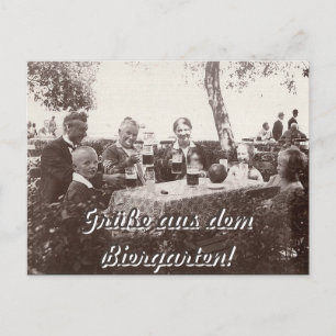 Grüße aus dem Biergarten Schwarzweißfoto Familie Postcard