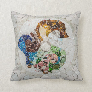 Guell Cushion