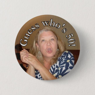 Guess Who 6 Cm Round Badge