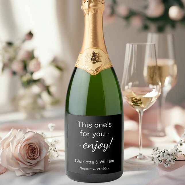 Guests favours black wedding sparkling wine label (Creator Uploaded)