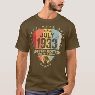 Guitar PickLegends Were Born In July 1933 Guitar  T-Shirt