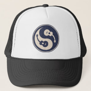 Guitar Yang -blue Trucker Hat