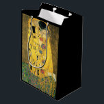 GUSTAV KLIMT - The kiss 1907 Medium Gift Bag<br><div class="desc">GUSTAV KLIMT - The kiss 1907
Oil and gold foil on canvas</div>