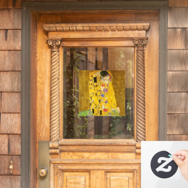 Gustav Klimt's The Kiss famous painting.  (Home Door)