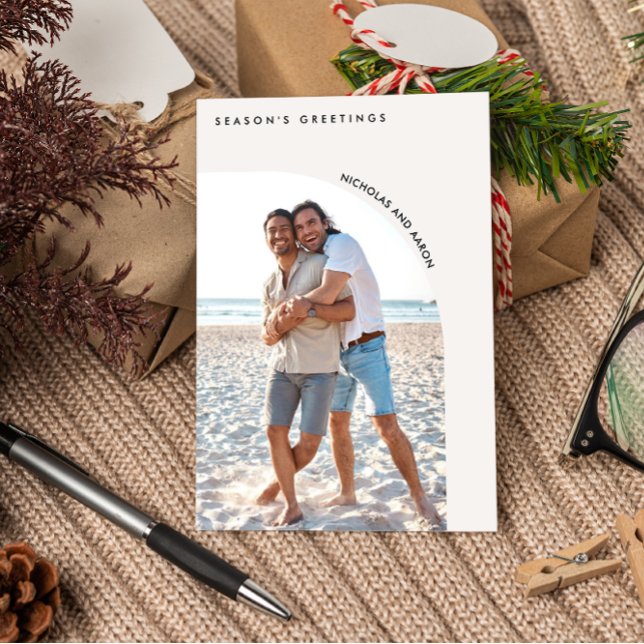 HALF ARCH SIMPLE CHRISTMAS HOLIDAY PHOTO (SIMPLE ARCH PHOTO GREETING CHRISTMAS CARD. ELEGANT AND MINIMAL. EXTRA PHOTO ON THE BACK)