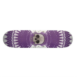 Halftone Skull & Radial Graphics: Skateboard