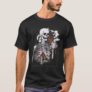 Halloween 2022 Coffee Drinking Skeleton Skull Vint T-Shirt