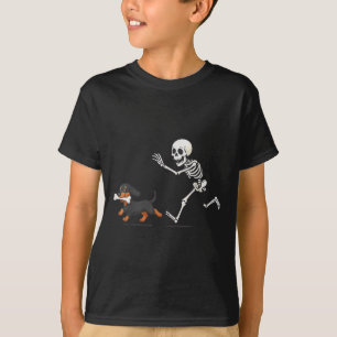 Halloween Dachshund Funny Skeleton Chasing Dog Men T-Shirt