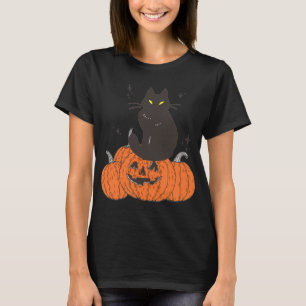 Halloween Fall Spooky Cat With Pumpkin  T-Shirt