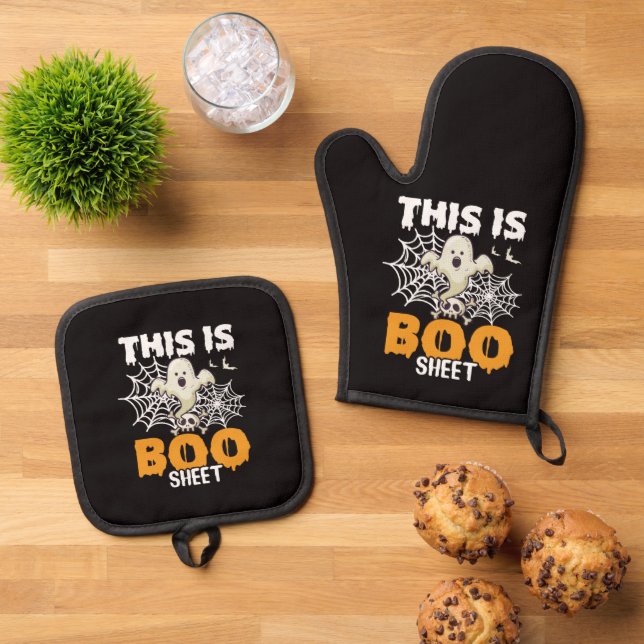 Halloween Ghost Pun Oven Mitt and Pot Holder Oven Mitt & Pot Holder Set (Top Down)