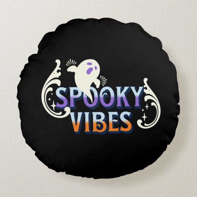 Halloween Ghost Spooky Vibes Typography Lettering  Round Cushion (Front)