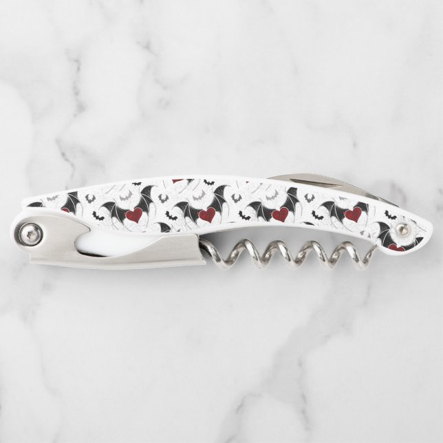 Halloween heart with black bat wings corkscrew (Front)