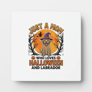 Halloween Labrador Mum Vintage Dog Design_1 Plaque