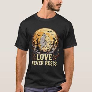 Halloween Moonlit Haunted Romance T-Shirt